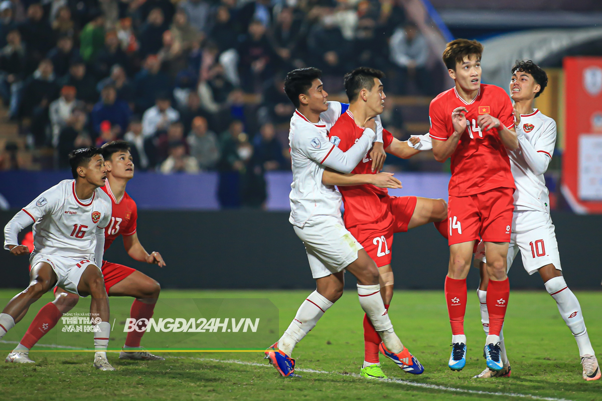 Màn thử nghiệm bất thành của HLV Kim Sang Sik 2