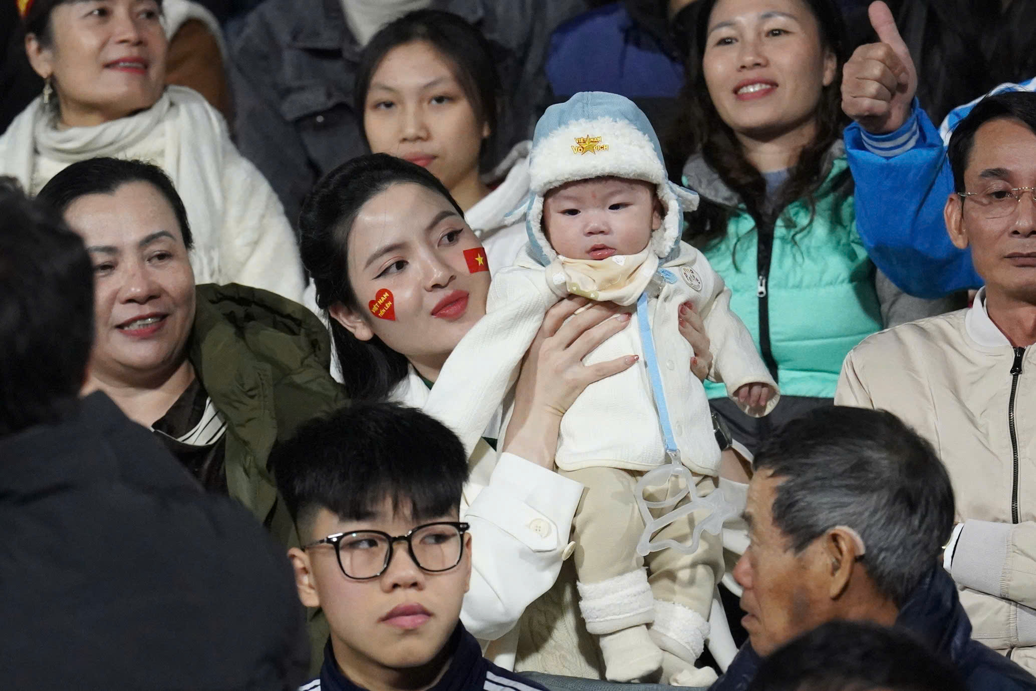 Nguyễn Quang Hải Để không lãng phí tháng năm từng bước qua buồn đau 1