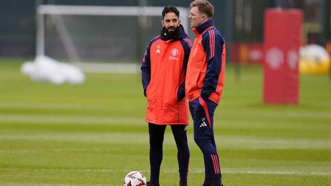 Pep Guardiola đánh giá cao Ruben Amorim trước derby Manchester 1